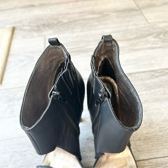 Jeffrey Campbell Sine Leather Bootie - Picture 10 of 13